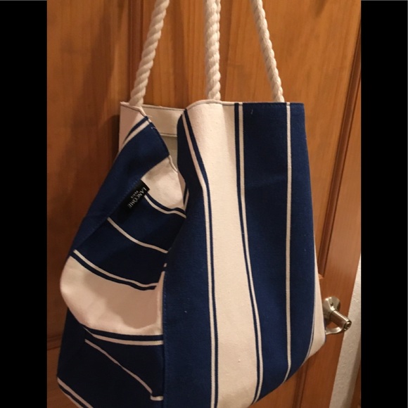 All Purpose Canvas Travel Bag - Picture 1 of 5